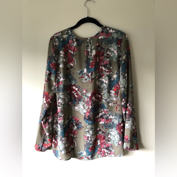 Van Heusen | Floral Button Up Blouse - Picture 2 of 3